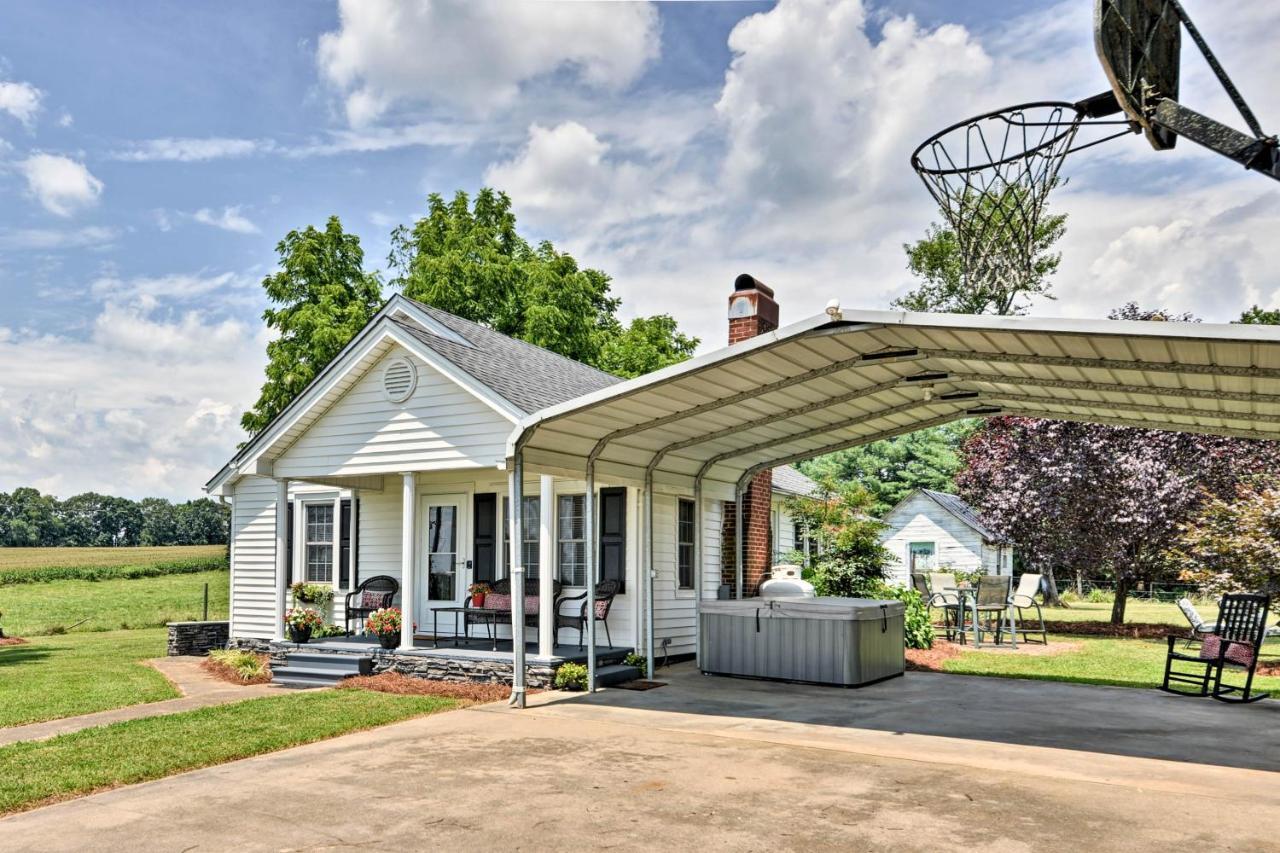 Peaceful Elkin Vacation Rental About 17 Mi To Mt Airy! Dobson المظهر الخارجي الصورة
